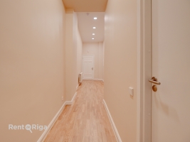 Elizabetes 13 - Attēls