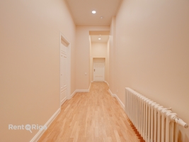 Elizabetes 13 - Attēls