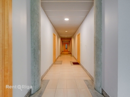 Republikas laukums 3 - Attēls