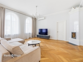 Elizabetes 18 - Image