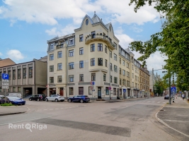 Ernesta Birznieka Upīša 18a - Attēls