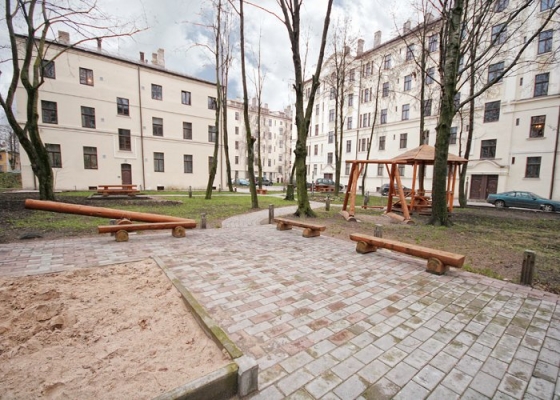 Pārdod dzīvokli, Ganību Dambis iela 15 - Attēls 1