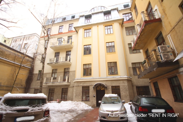 Apartment for rent, Baznīcas street 13 - Image 1