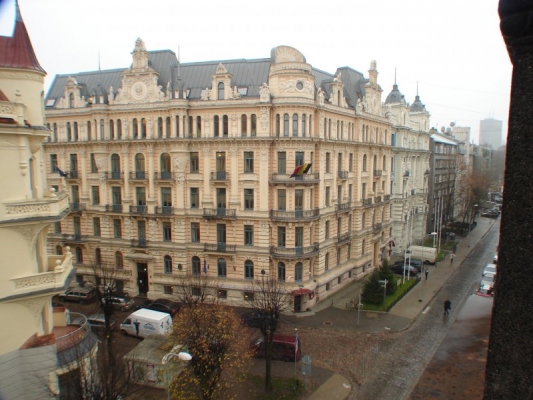 Pārdod dzīvokli, Strēlnieku iela 9 - Attēls 1