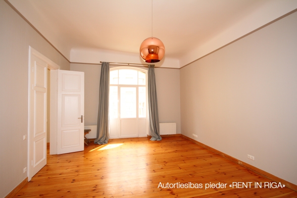 Apartment for sale, Vīlandes street 7 - Image 1