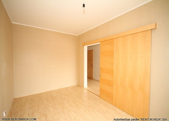 Izīrē dzīvokli, Vienības gatve 192 - Attēls 1