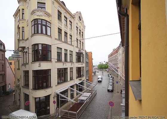 Property building for sale, Grēcinieku street - Image 1