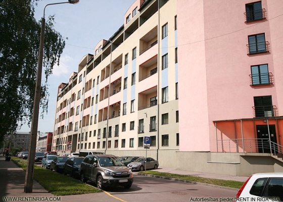 Pārdod dzīvokli, Dārzaugļu iela 1 - Attēls 1