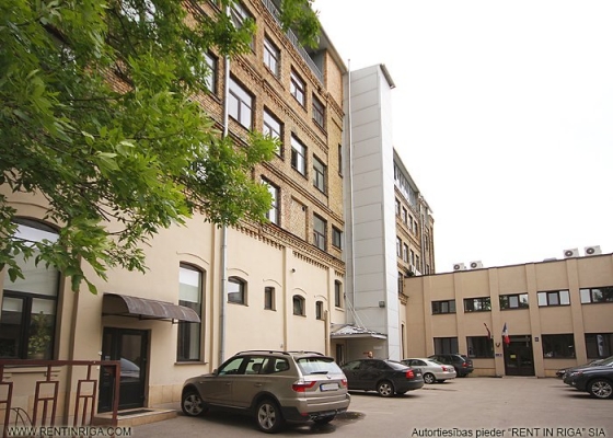 Pārdod dzīvokli, Rūpniecības iela 32B - Attēls 1