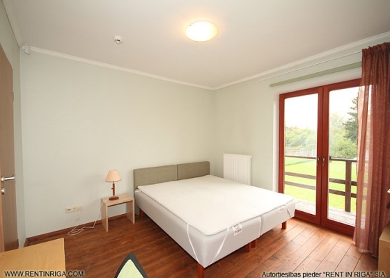 Pārdod māju, Cidonijas iela - Attēls 1