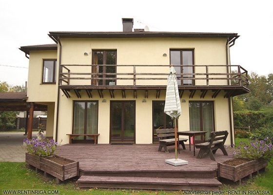 Pārdod māju, Cidonijas iela - Attēls 1