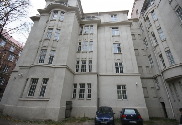 Property building for sale, Ausekļa street - Image 1