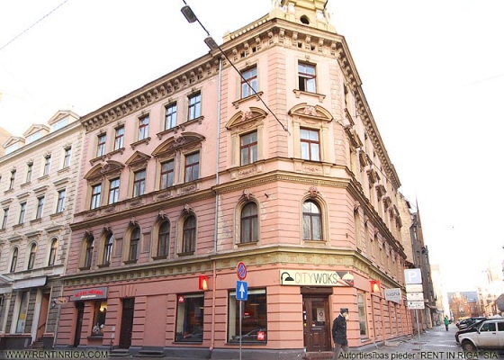 Iznomā tirdzniecības telpas, Dzirnavu iela - Attēls 1