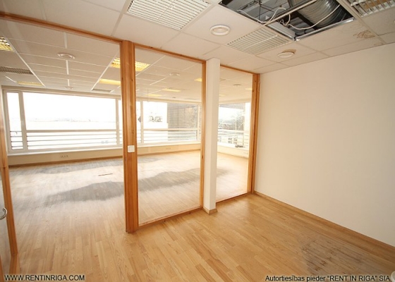 Property building for rent, 11. novembra krastmala - Image 1