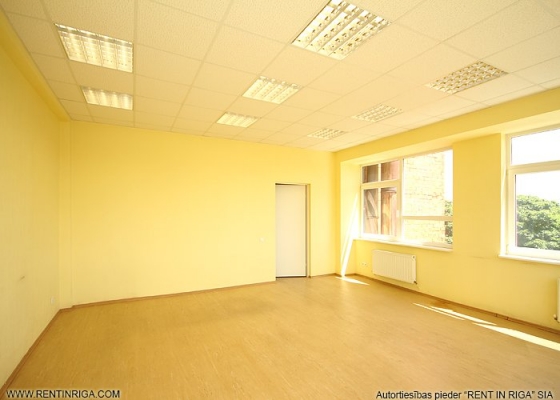 Office for rent, Starta street - Image 1