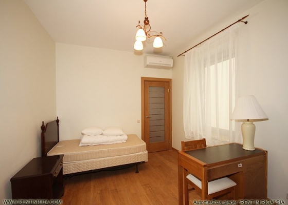 Apartment for rent, Teātra street 7 - Image 1
