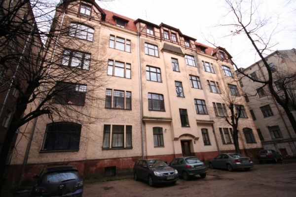 Apartment for sale, Dzirnavu street 5 - Image 1