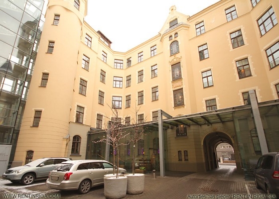 Apartment for sale, Kr. Valdemāra street 23 - Image 1