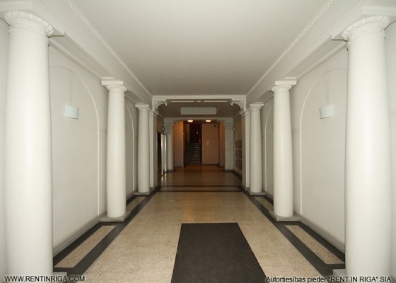 Pārdod dzīvokli, Strēlnieku iela 9 - Attēls 1