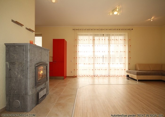 House for rent, Pils street - Image 1