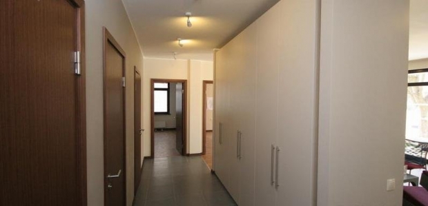 Pārdod dzīvokli, Aizputes iela 10 - Attēls 1