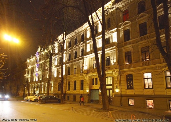 Pārdod dzīvokli, Ausekļa iela 2 - Attēls 1