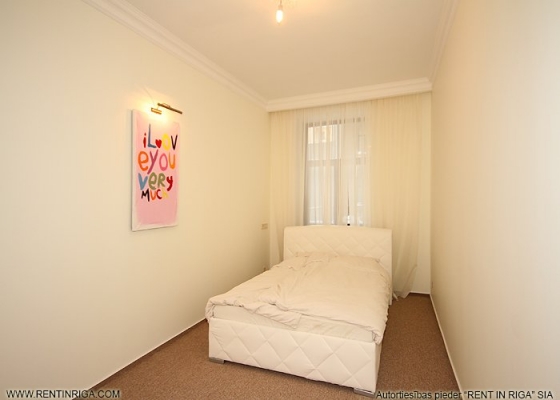 Apartment for rent, Blaumaņa street 6 - Image 1