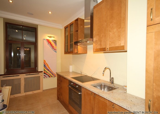 Apartment for rent, Blaumaņa street 6 - Image 1