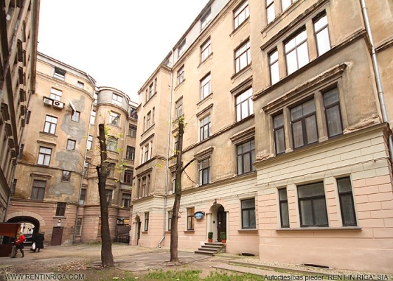 Apartment for rent, Blaumaņa street 6 - Image 1