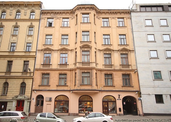 Apartment for rent, Blaumaņa street 6 - Image 1