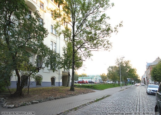Apartment for rent, Strēlnieku street 6 - Image 1