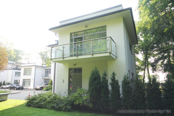House for sale, Meierovica prospekts - Image 1