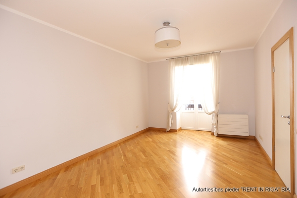 Apartment for rent, Vīlandes street 2 - Image 1