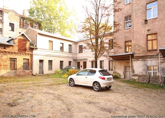 Pārdod dzīvokli, Artilērijas iela 13 - Attēls 1