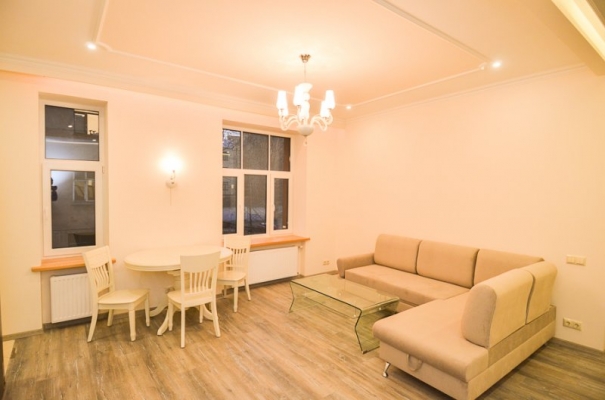 Apartment for rent, Dzirnavu street 113 - Image 1