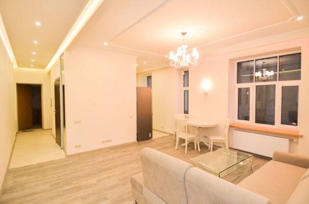 Apartment for rent, Dzirnavu street 113 - Image 1