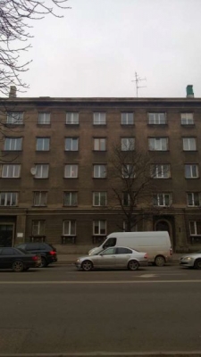 Pārdod dzīvokli, Pērnavas iela 1 - Attēls 1
