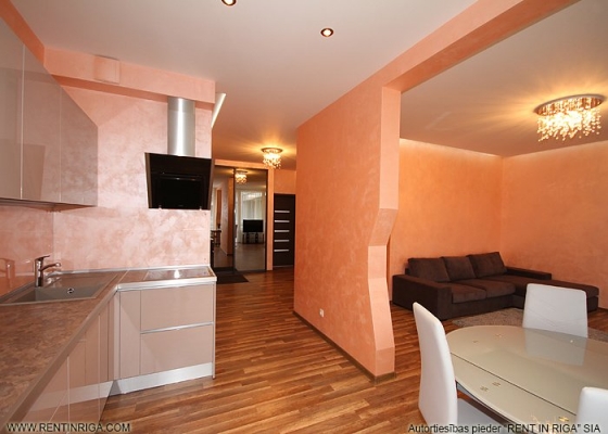 Pārdod dzīvokli, Gramzdas iela 82 - Attēls 1