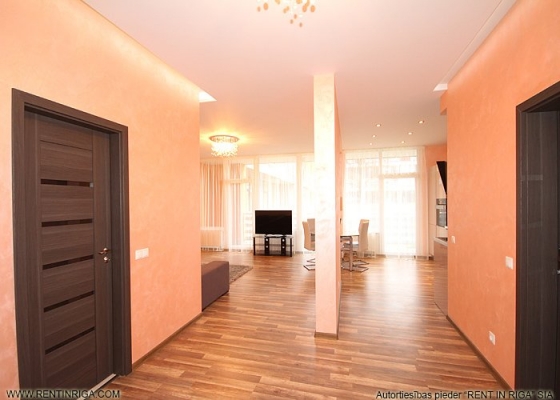 Pārdod dzīvokli, Gramzdas iela 82 - Attēls 1