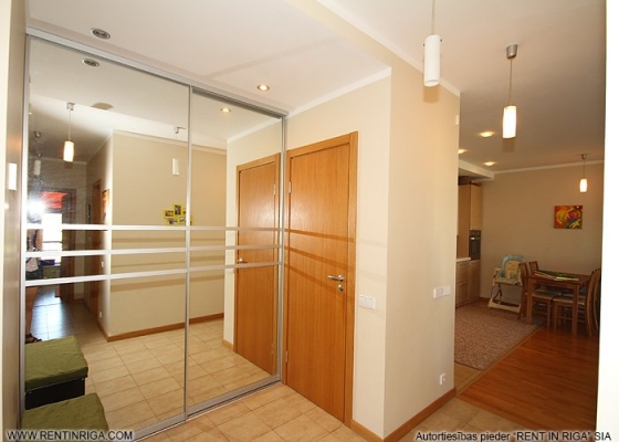 Pārdod dzīvokli, Kaivas iela 33 - Attēls 1