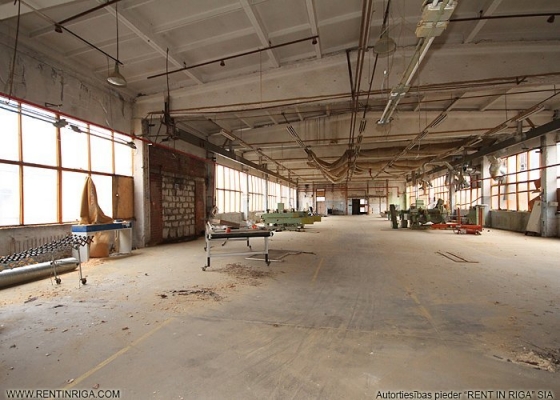 Iznomā noliktavu, Jūrkalnes iela - Attēls 1