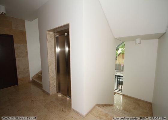 Pārdod dzīvokli, Liepājas iela 2 - Attēls 1