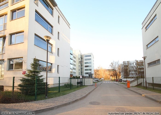 Pārdod dzīvokli, Āraišu iela 38 - Attēls 1