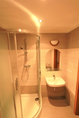 Izīrē dzīvokli, Zaļenieku iela 21 - Attēls 1