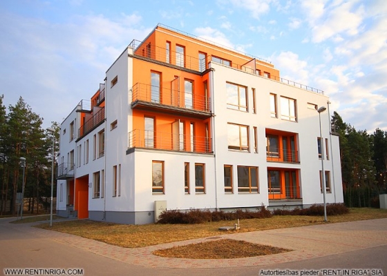 Pārdod dzīvokli, Jaunlazdu iela 14 - Attēls 1