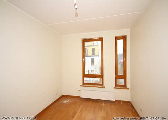 Pārdod dzīvokli, Jaunlazdu iela 14 - Attēls 1