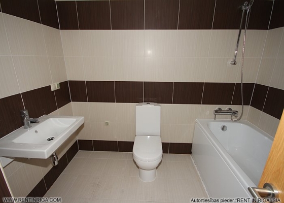 Pārdod dzīvokli, Jaunlazdu iela 14 - Attēls 1