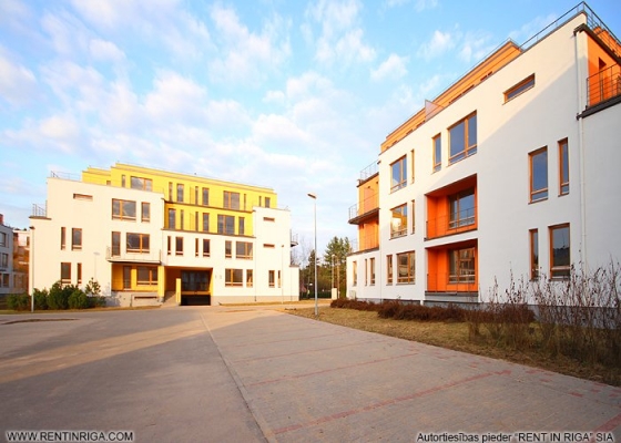 Pārdod dzīvokli, Jaunlazdu iela 14 - Attēls 1