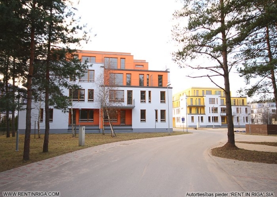 Pārdod dzīvokli, Jaunlazdu iela 14 - Attēls 1