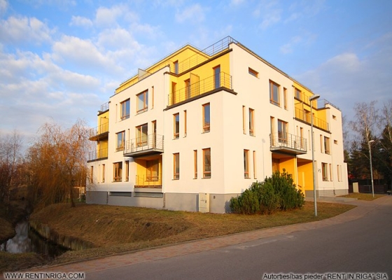 Pārdod dzīvokli, Jaunlazdu iela 7 - Attēls 1